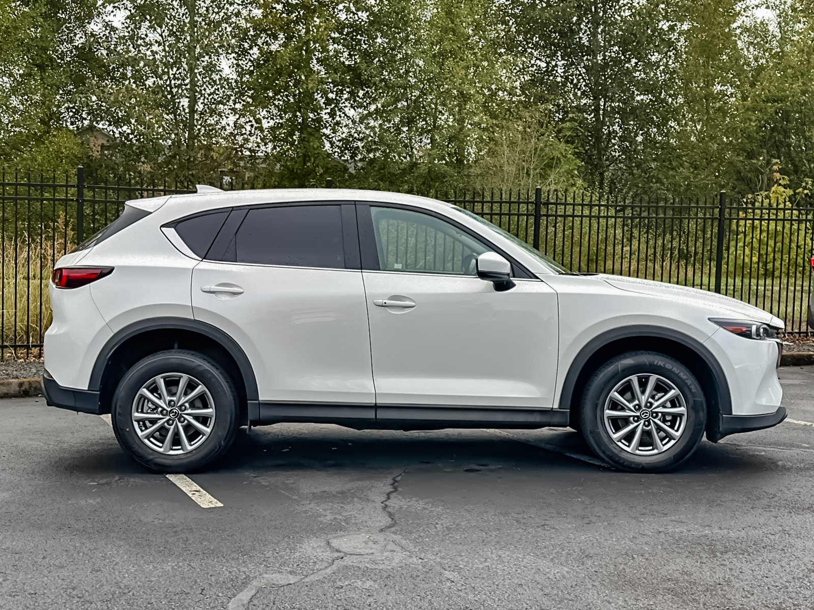 Used 2023 MAZDA CX-5 AWD 2.5 S w/ Select Package image 2