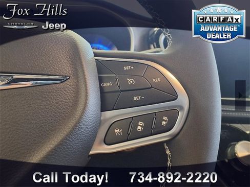 New 2025 Chrysler Pacifica Select w/ Fav Edition Package image 18