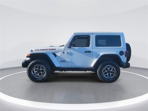 Used 2024 Jeep Wrangler Rubicon image 5