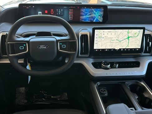 New 2027 Ford Expedition Max Active RWD image 13