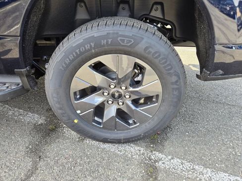 New 2025 Ford F150 Lightning Lariat image 9