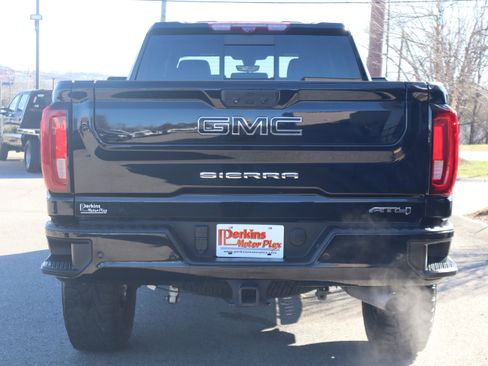 Used 2022 GMC Sierra 2500 AT4 w/ AT4 Premium Plus Package image 8