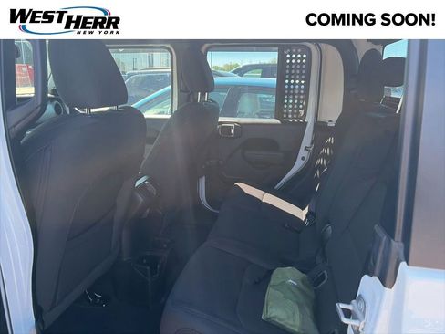 Used 2022 Jeep Gladiator Sport w/ Trailer Tow Package AWD/4WD image 6