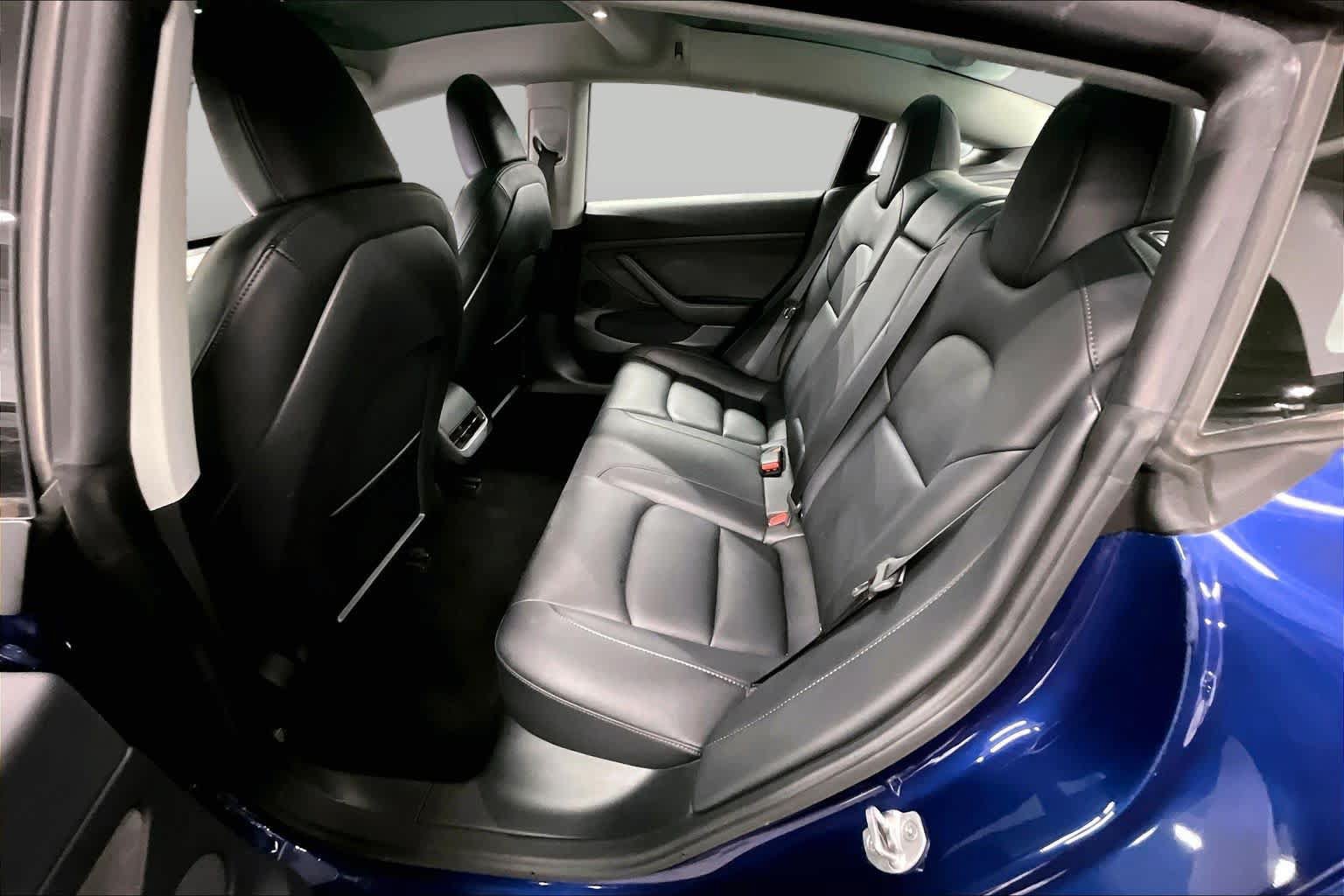 Used 2023 Tesla Model 3 Standard Range RWD image 19