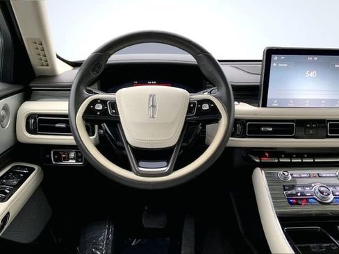 Used 2020 Lincoln Aviator Black Label w/ Dynamic Handling Package image 13