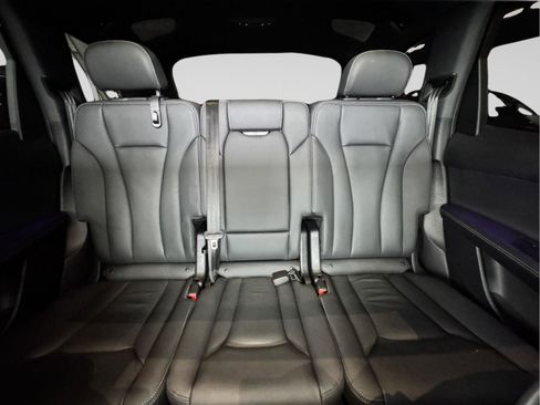 Certified 2025 Audi Q7 Premium Plus image 18