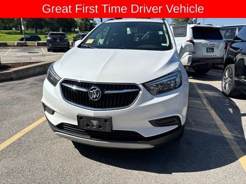 Used 2020 Buick Encore Preferred FWD image 3