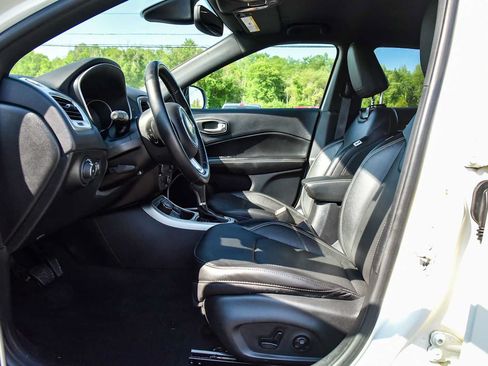 Certified 2021 Jeep Compass Latitude AWD/4WD image 14