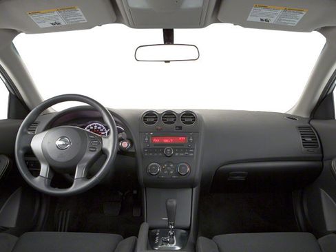 Used 2013 Nissan Altima 2.5 S w/ Premium Pkg FWD image 10