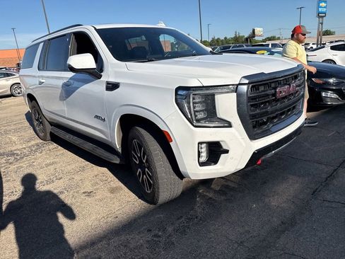 Used 2023 GMC Yukon XL AT4 AWD/4WD image 2