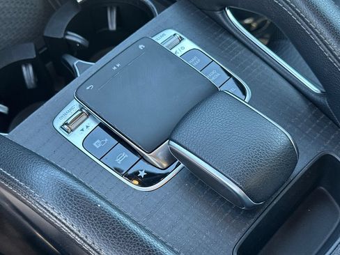 Used 2020 Mercedes-Benz GLE 450 4MATIC image 30