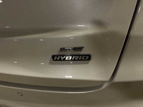 Used 2020 Ford Fusion SE image 28