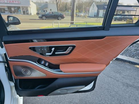 Used 2023 Mercedes-Benz S 580 4MATIC Sedan image 30