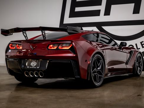 Used 2019 Chevrolet Corvette ZR1 RWD image 36