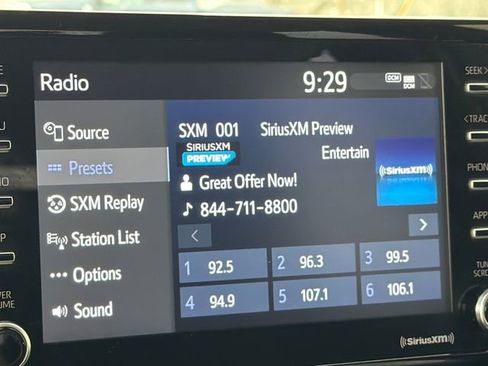 Used 2021 Toyota Corolla LE image 20