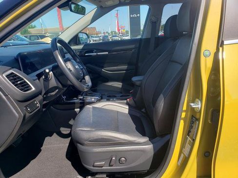 Certified 2024 Kia Seltos SX w/ SX Sunroof Package AWD/4WD image 11