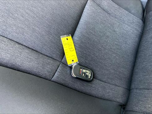 Used 2025 Honda Accord SE image 14