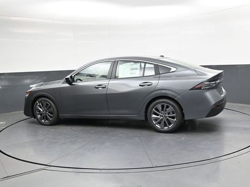 New 2026 Nissan Sentra SL FWD image 6