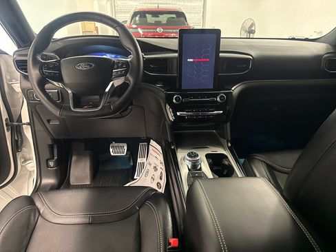 Used 2023 Ford Explorer ST w/ Equipment Group 401A AWD/4WD image 13