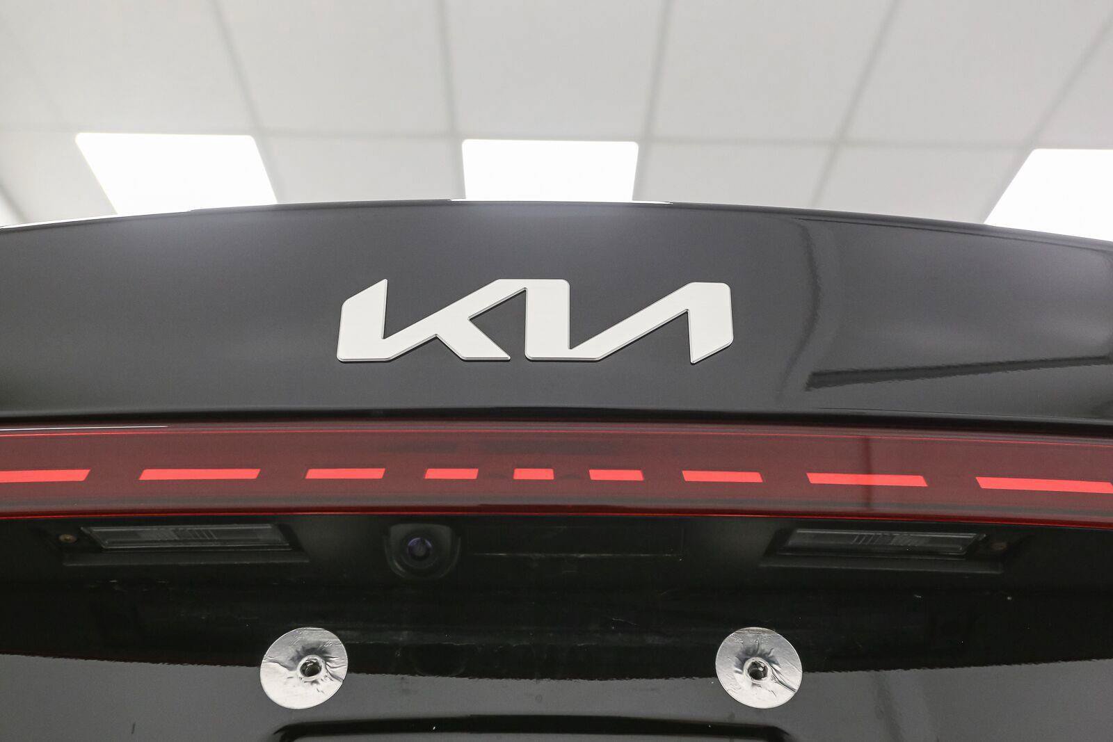 Used 2023 Kia Forte LXS FWD image 11