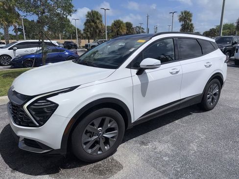 Used 2024 Kia Sportage SX image 7