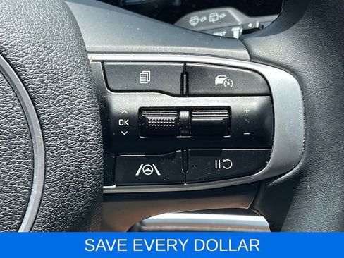 Used 2025 Kia Sportage EX w/ Premium Package FWD image 17