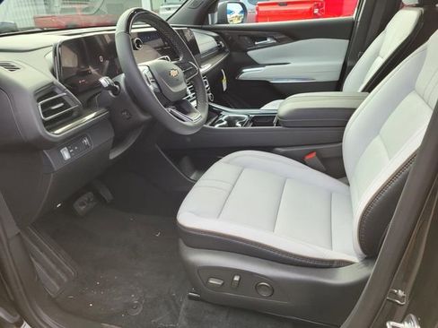 New 2026 Chevrolet Traverse High Country image 11