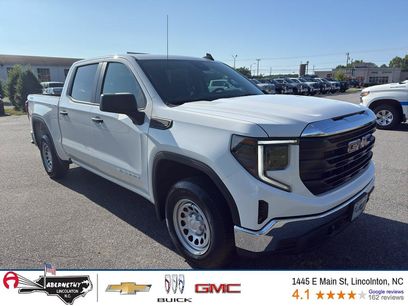 New 2026 GMC Sierra 1500 Pro w/ Pro Value Package