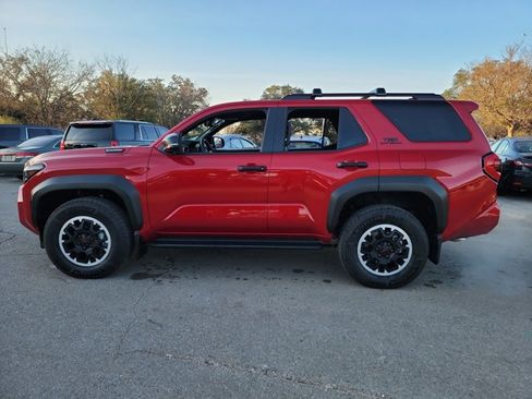 Used 2025 Toyota 4Runner 4WD image 8