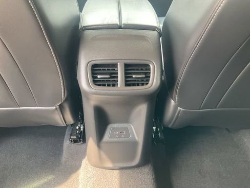 Used 2024 Buick Envision Preferred AWD/4WD image 24