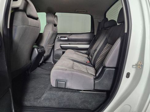 Certified 2019 Toyota Tundra SR5 w/ SR5 Upgrade Package AWD/4WD image 31