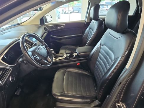 Used 2018 Ford Edge SEL w/ Equipment Group 201A AWD/4WD image 17