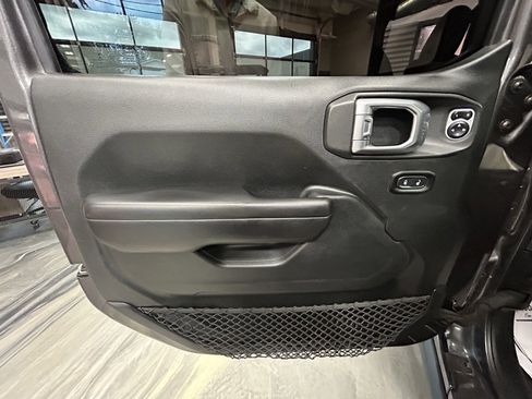 Used 2018 Jeep Wrangler Unlimited Rubicon image 52