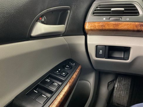 Used 2012 Honda Accord EX image 21