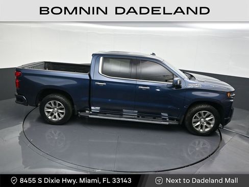 Used 2021 Chevrolet Silverado 1500 High Country w/ Technology Package image 24