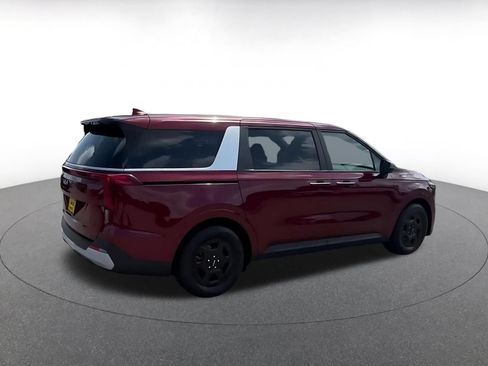 Used 2026 Kia Carnival FWD image 12