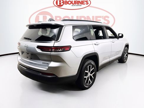 Used 2024 Jeep Grand Cherokee L Limited w/ Luxury Tech Group II AWD/4WD image 11