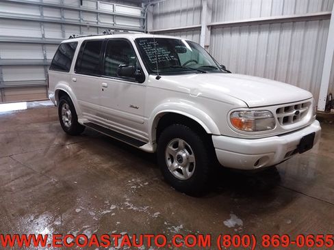 Used 2000 Ford Explorer Limited image 1