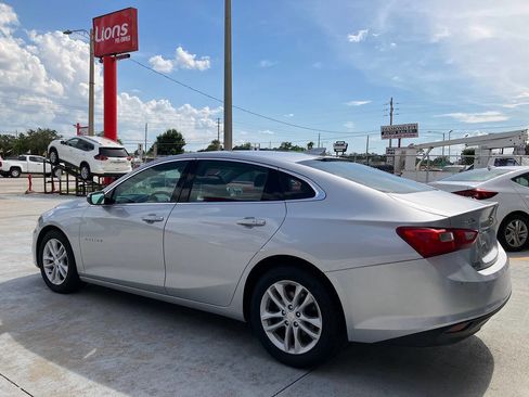 Used 2018 Chevrolet Malibu LT image 9