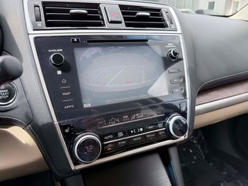 Used 2018 Subaru Outback 2.5i Limited AWD/4WD image 22