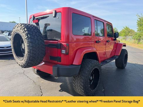Used 2017 Jeep Wrangler Unlimited Sahara AWD/4WD image 7