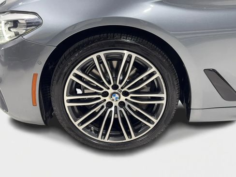 Used 2018 BMW 540i xDrive image 44