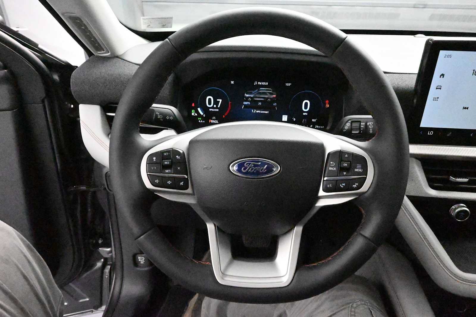 Used 2026 Ford Explorer Active w/ Active Comfort Package AWD/4WD image 28