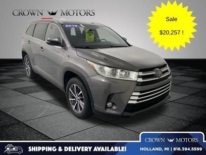 Used 2019 Toyota Highlander XLE