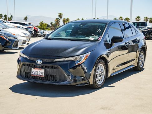Used 2021 Toyota Corolla LE w/ Carpet Mat Package (TMS) FWD image 3
