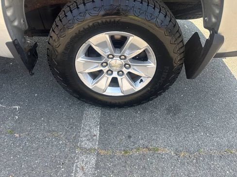 Used 2019 Chevrolet Silverado 1500 LT w/ All-Star Edition AWD/4WD image 13