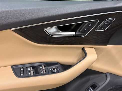 Used 2021 Audi Q7 2.0T Premium Plus w/ Premium Plus Package image 17