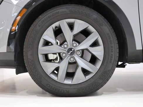 Used 2024 Kia Sportage SX image 11