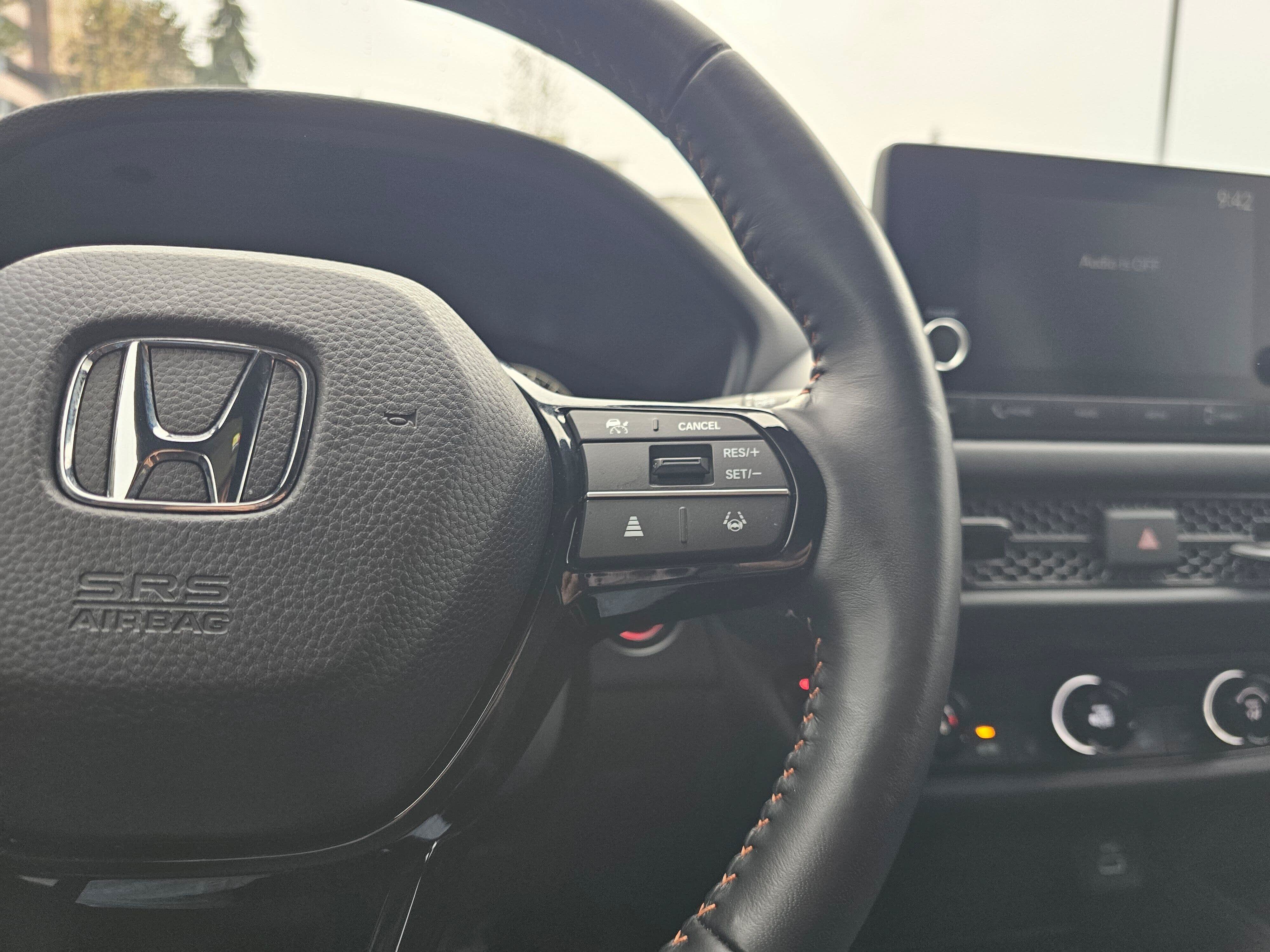 Certified 2025 Honda HR-V Sport image 32