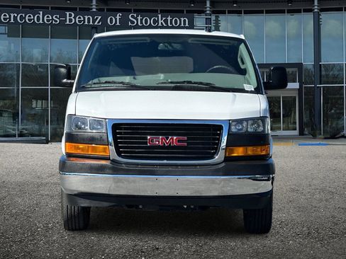 Used 2024 GMC Savana 2500 w/ Driver Convenience Package RWD image 9